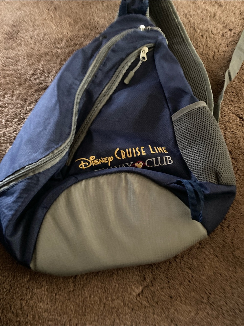 Disney Cruise Line Navy Crossbody Sling Bag for Women new tags removed!